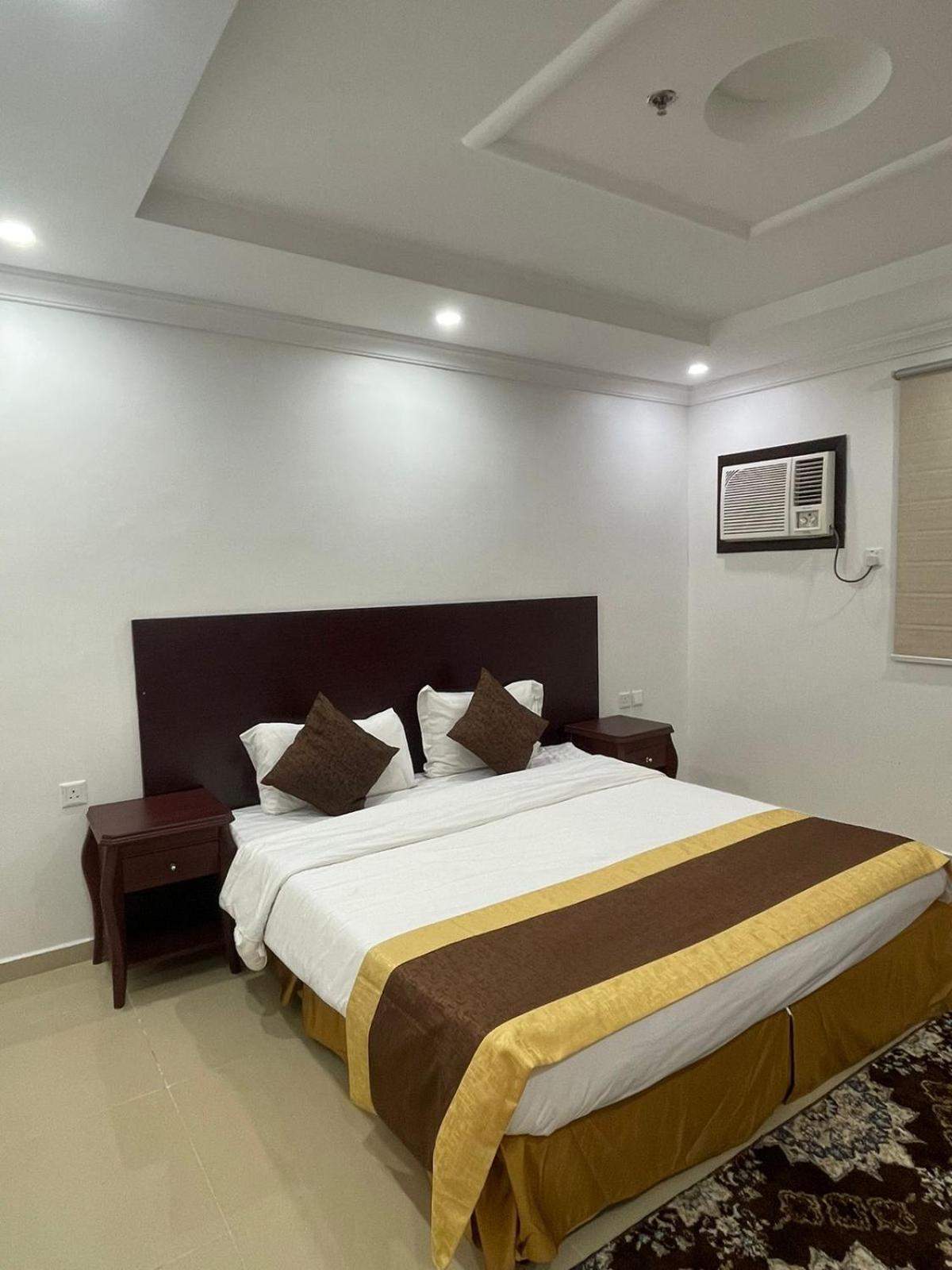 Al Manzil Almutmeez Aparthotel Jeddah Ngoại thất bức ảnh