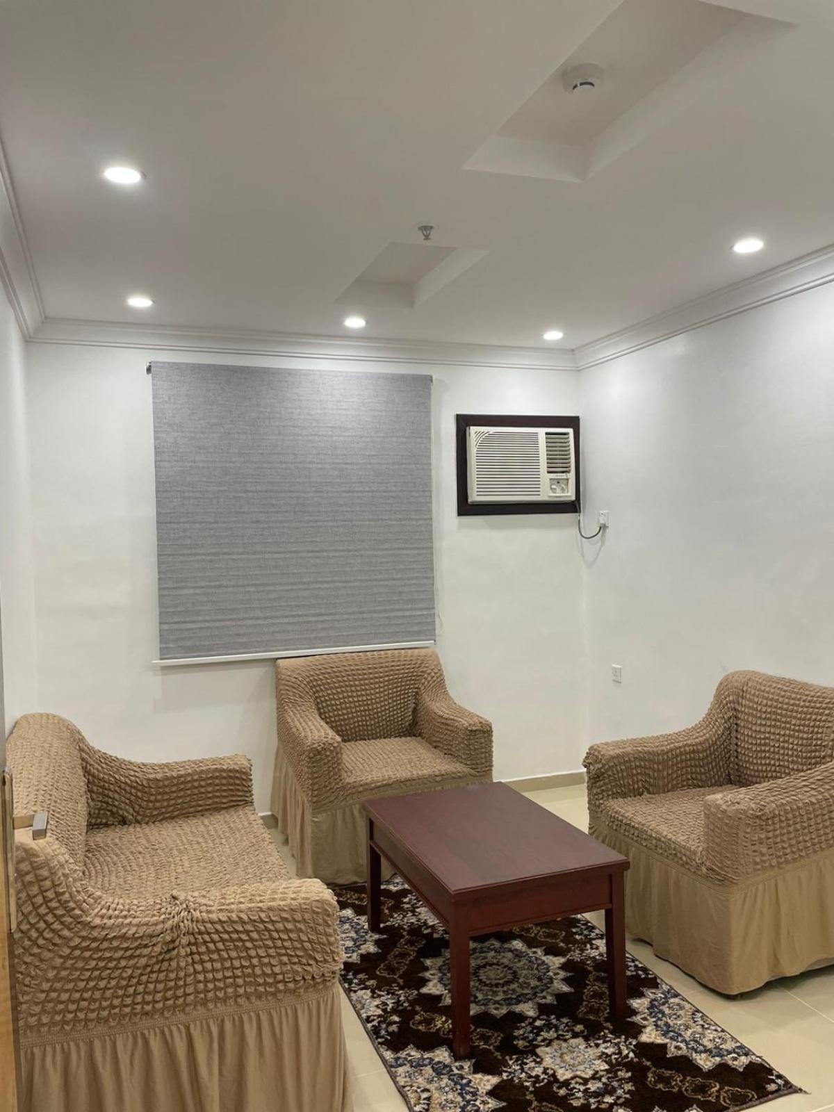 Al Manzil Almutmeez Aparthotel Jeddah Ngoại thất bức ảnh