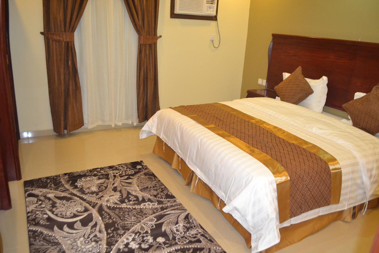 Al Manzil Almutmeez Aparthotel Jeddah Phòng bức ảnh